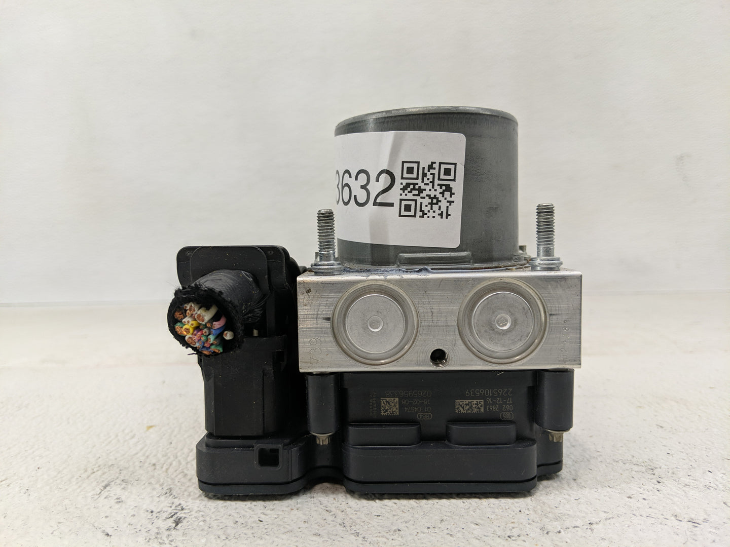 2018-2019 Toyota Camry ABS Pump Control Module Replacement P/N:44540 06270 Fits Fits 2018 2019 OEM Used Auto Parts - Oemused