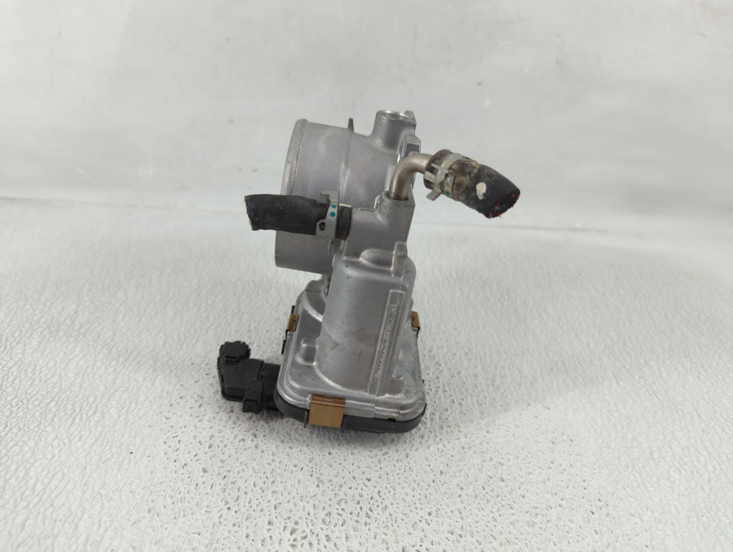 2018-2022 Toyota Camry Throttle Body P/N:22030-F0010 Fits Fits 2018 2019 2020 2021 2022 OEM Used Auto Parts - Oemusedautopar