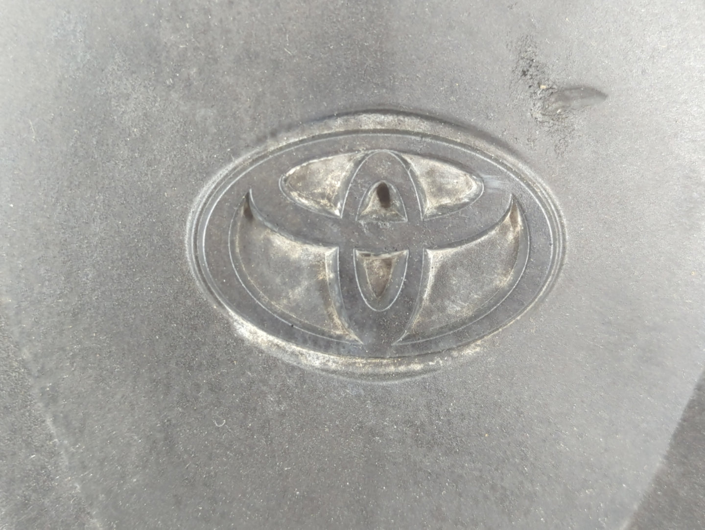 2018 Toyota Camry Engine Cover - Oemusedautoparts1.com