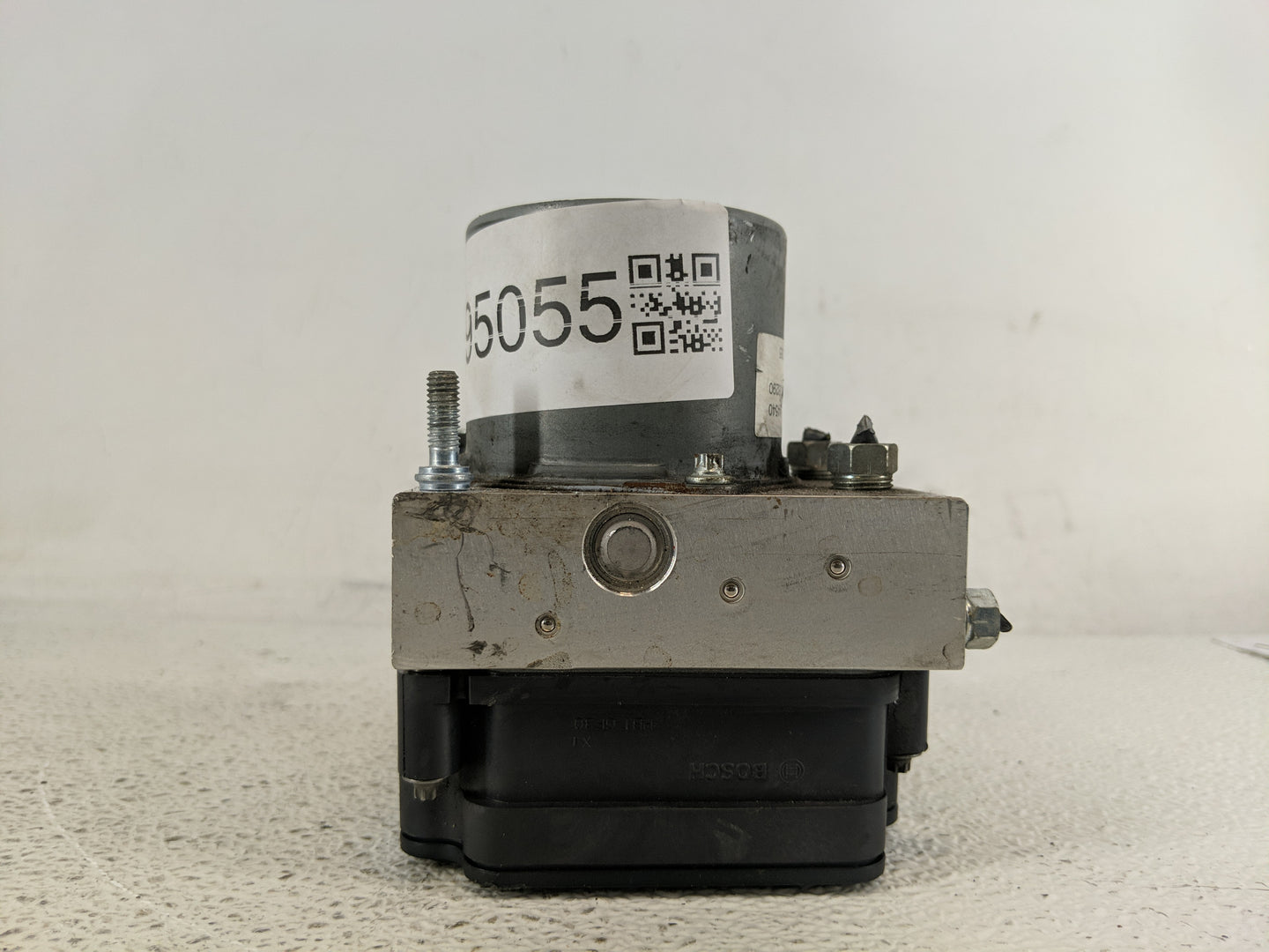 2018-2020 Toyota Camry ABS Pump Control Module Replacement P/N:44540-06290 Fits Fits 2018 2019 2020 OEM Used Auto Parts - Oe