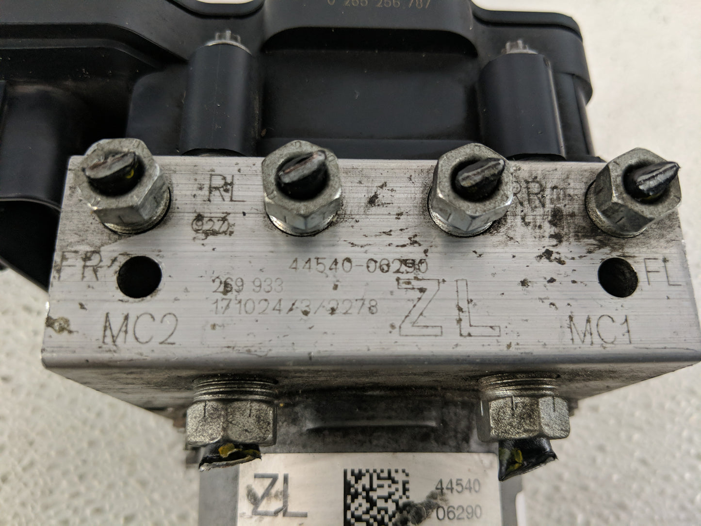 2018-2020 Toyota Camry ABS Pump Control Module Replacement P/N:44540-06290 Fits Fits 2018 2019 2020 OEM Used Auto Parts - Oe