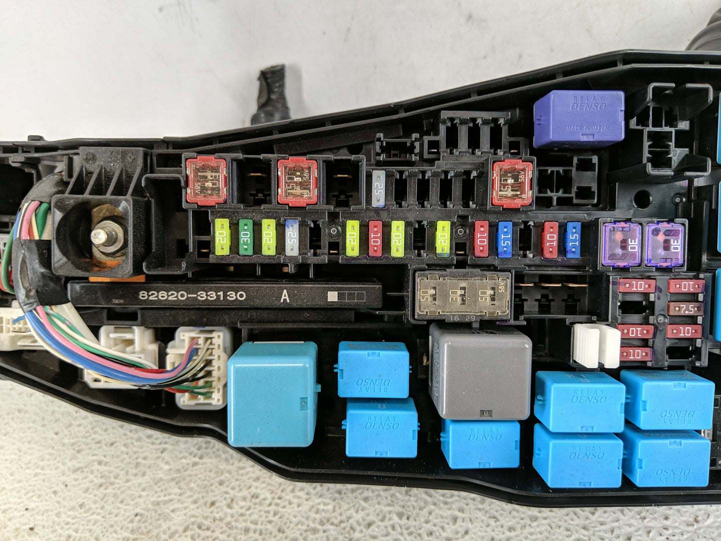2018-2022 Toyota Camry Fusebox Fuse Box Panel Relay Module P/N:82620-33130 Fits Fits 2018 2019 2020 2021 2022 OEM Used Auto 