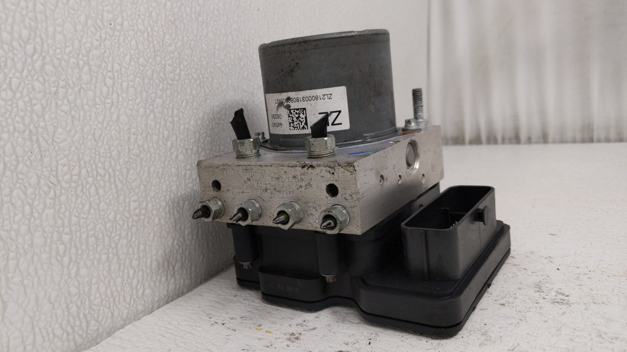 2018 Toyota Camry ABS Pump Control Module Replacement P/N:44540 06290 Fits OEM Used Auto Parts - Oemusedautoparts1.com