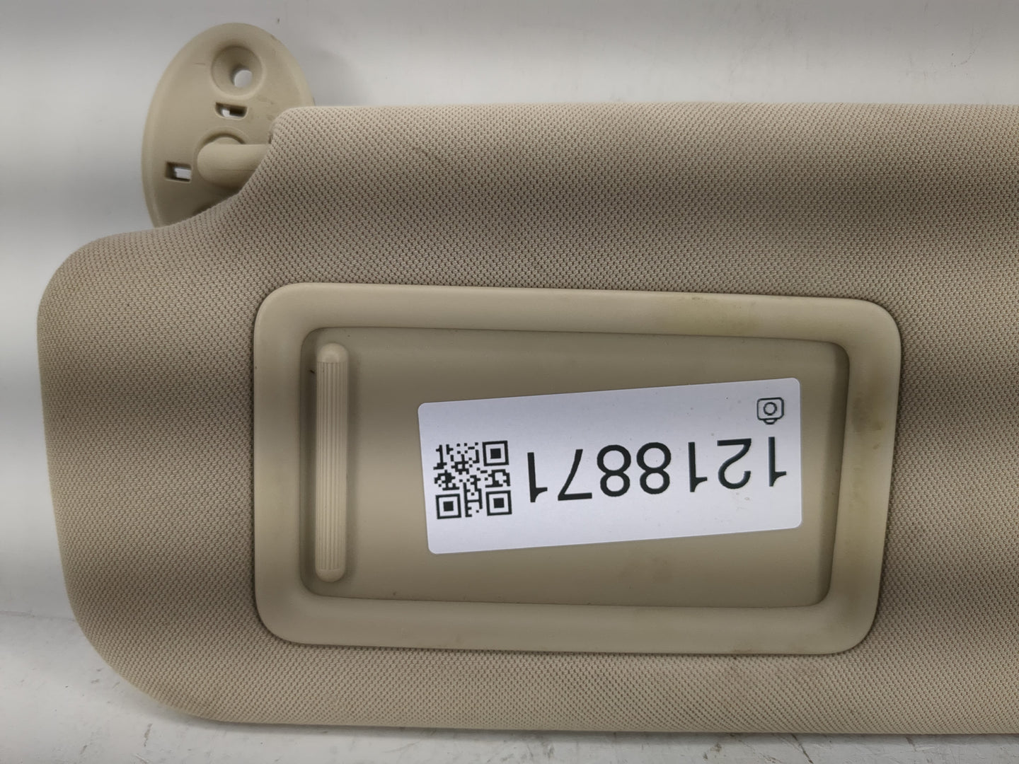 2018-2022 Toyota Camry Sun Visor Shade Replacement Driver Left Mirror Fits Fits 2018 2019 2020 2021 2022 OEM Used Auto Parts
