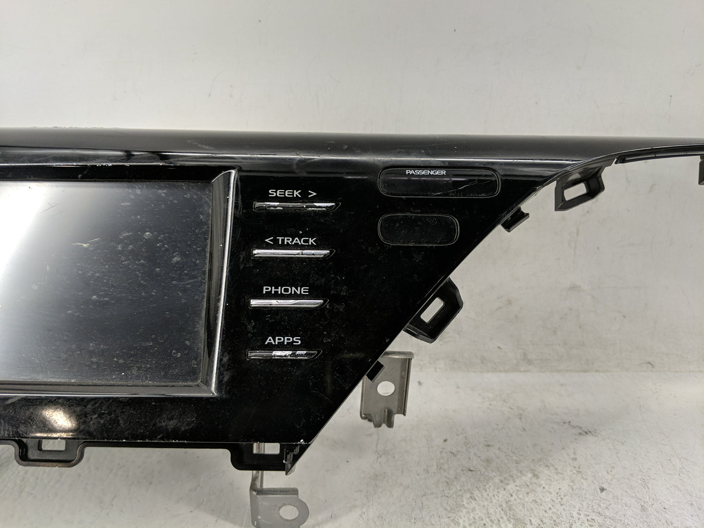 2018-2019 Toyota Camry Radio AM FM Cd Player Receiver Replacement P/N:86140-33380 Fits Fits 2018 2019 OEM Used Auto Parts - 
