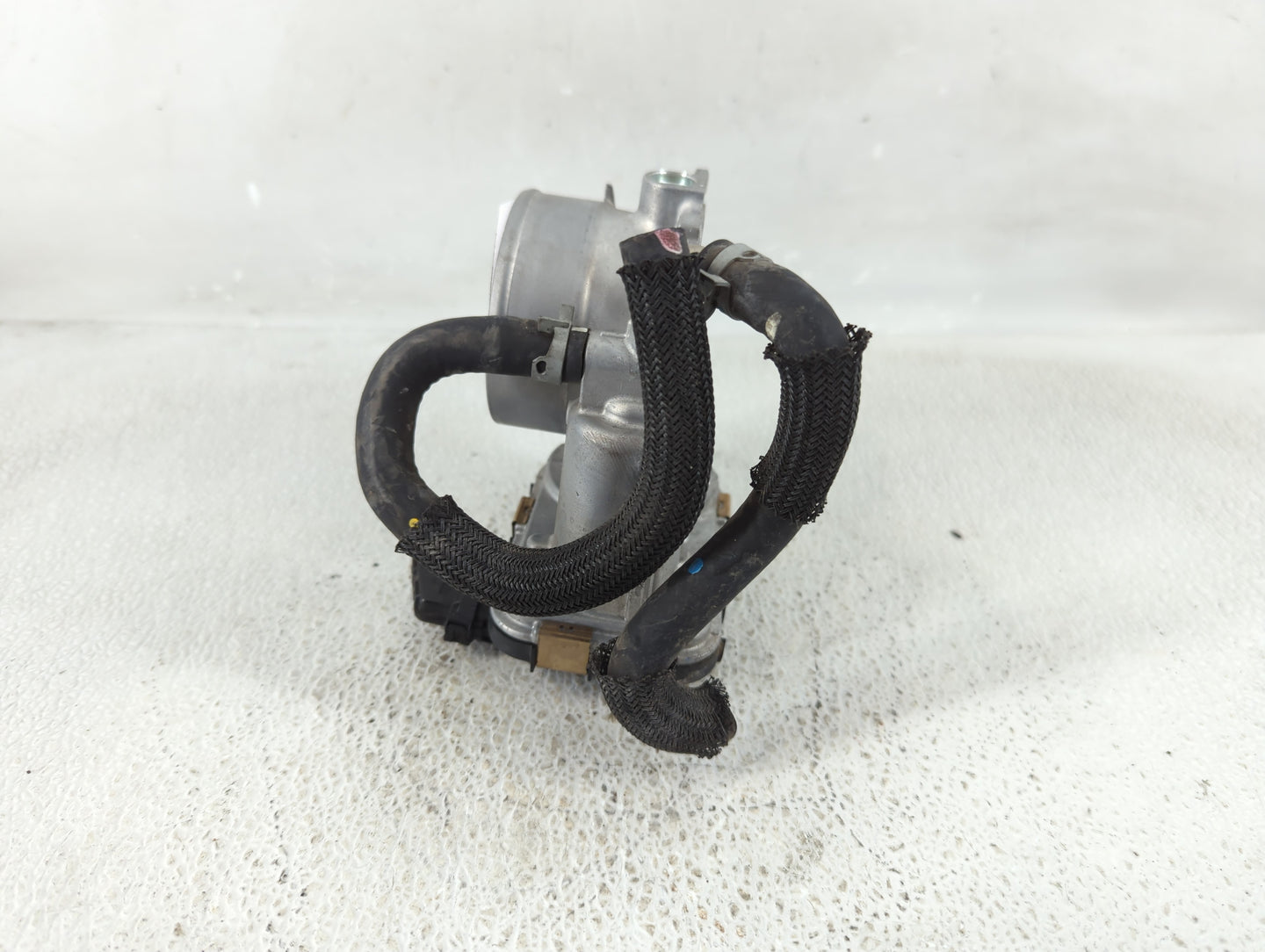 2018-2022 Toyota Camry Throttle Body P/N:22030-F0010 Fits Fits 2018 2019 2020 2021 2022 OEM Used Auto Parts - Oemusedautopar