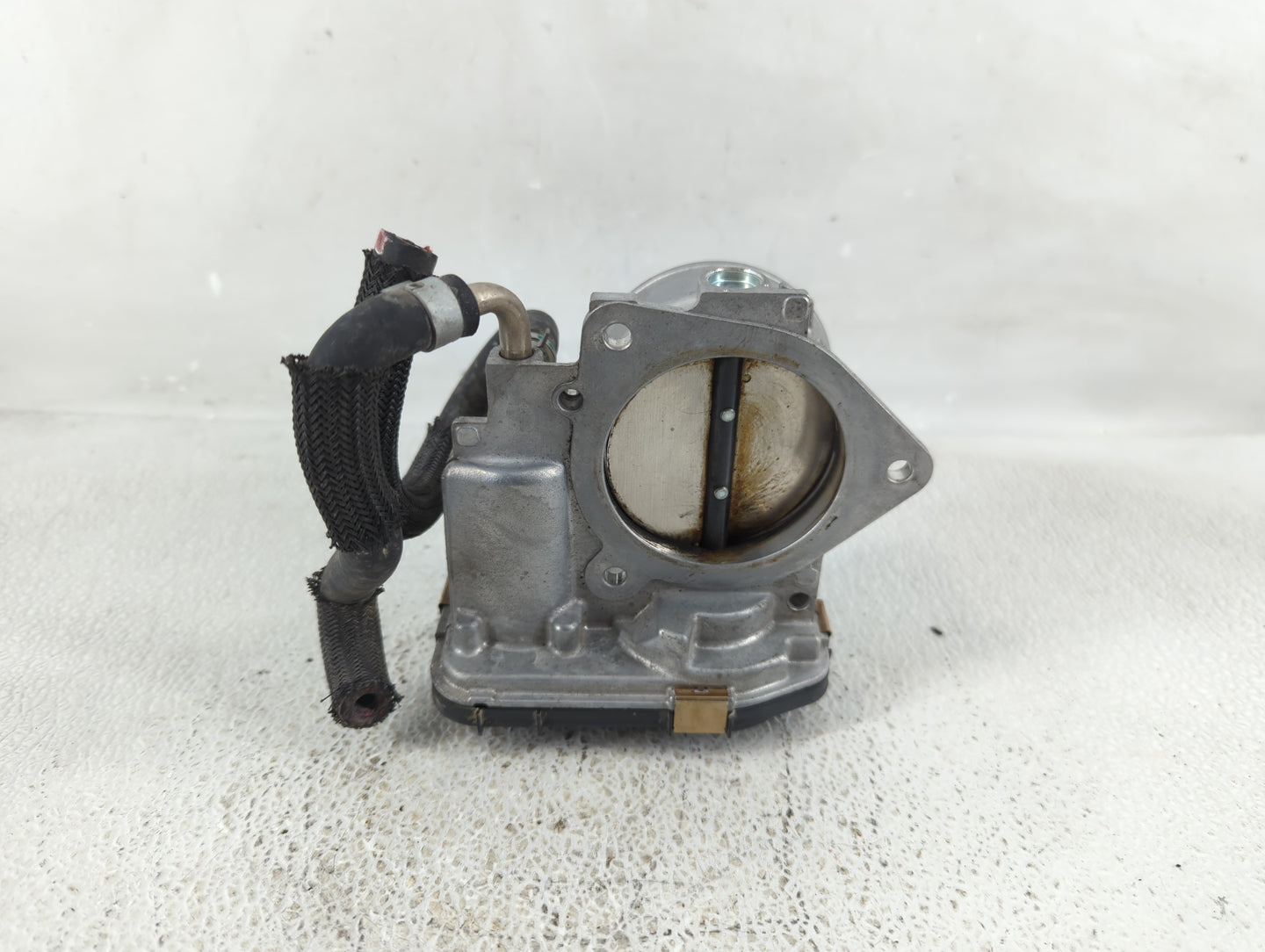 2018-2022 Toyota Camry Throttle Body P/N:22030-F0010 Fits Fits 2018 2019 2020 2021 2022 OEM Used Auto Parts - Oemusedautopar