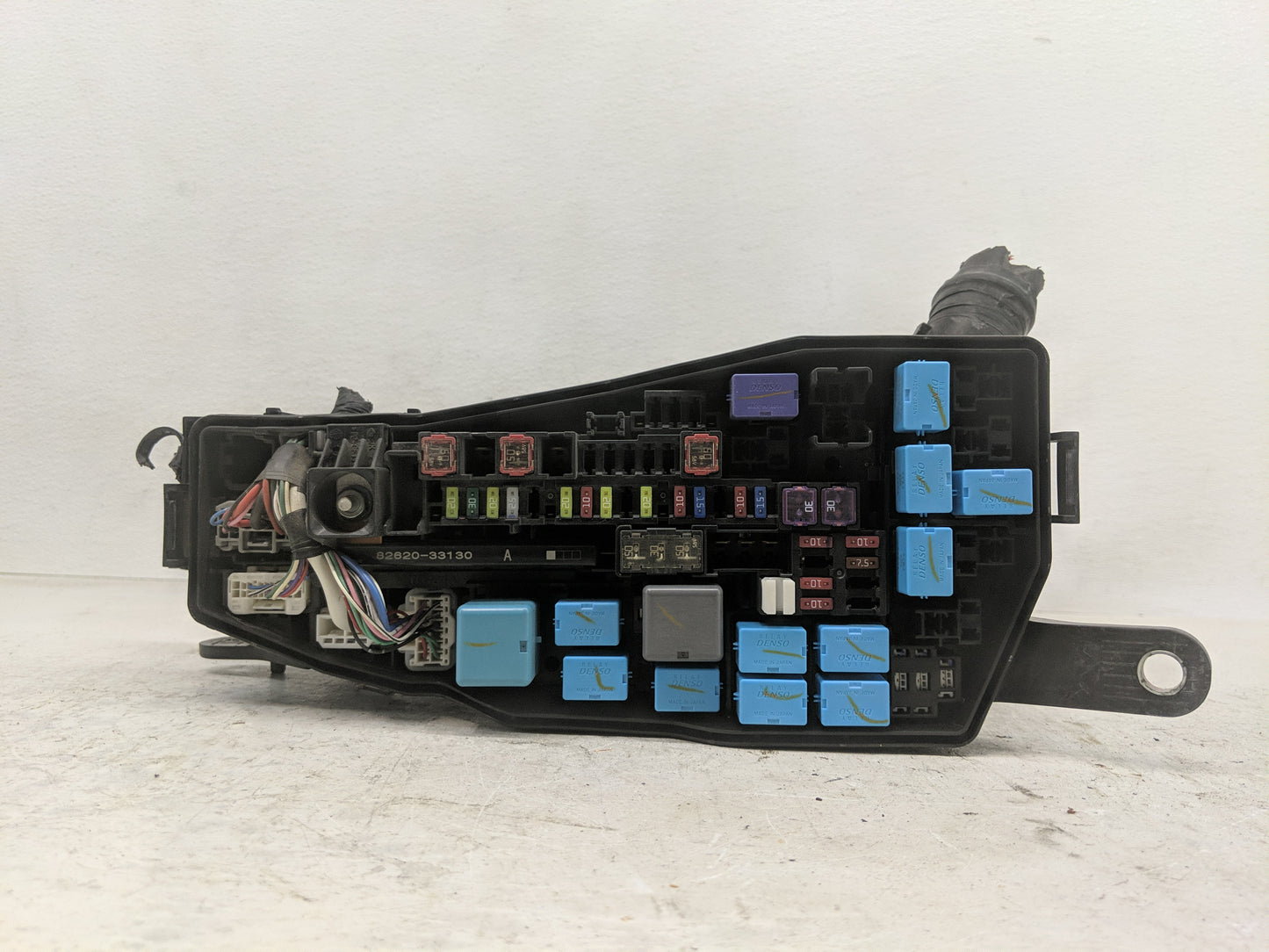 2018-2022 Toyota Camry Fusebox Fuse Box Panel Relay Module P/N:82662-06731 82620-33130 Fits Fits 2018 2019 2020 2021 2022 OE
