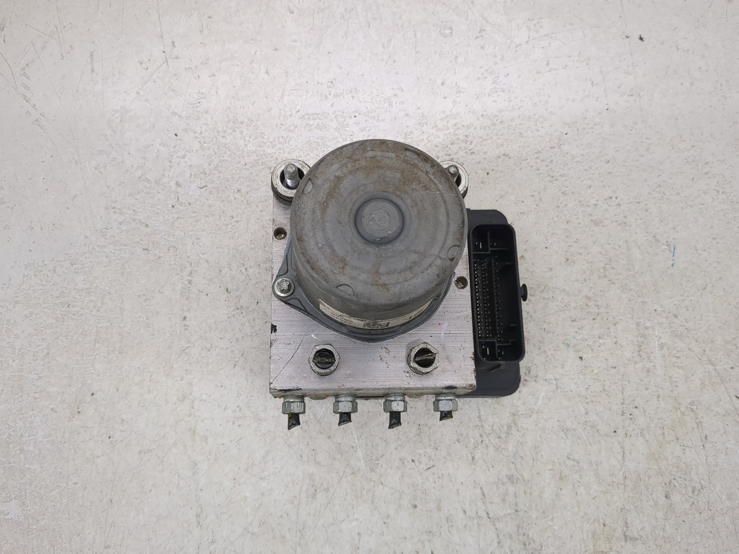 2018 Toyota Camry ABS Pump Control Module Replacement P/N:44540 06290 Fits OEM Used Auto Parts - Oemusedautoparts1.com