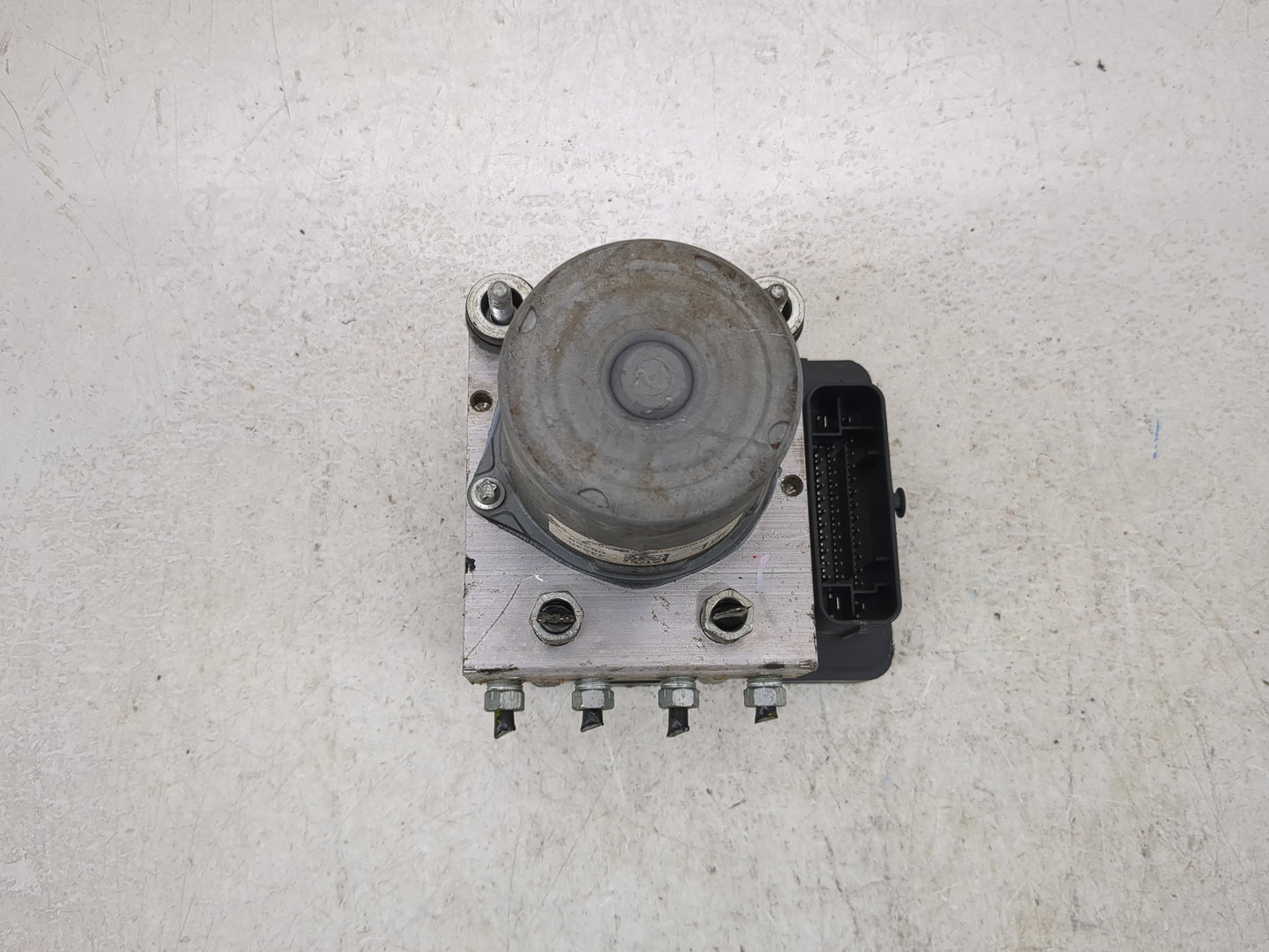 2018 Toyota Camry ABS Pump Control Module Replacement P/N:44540 06290 Fits OEM Used Auto Parts - Oemusedautoparts1.com