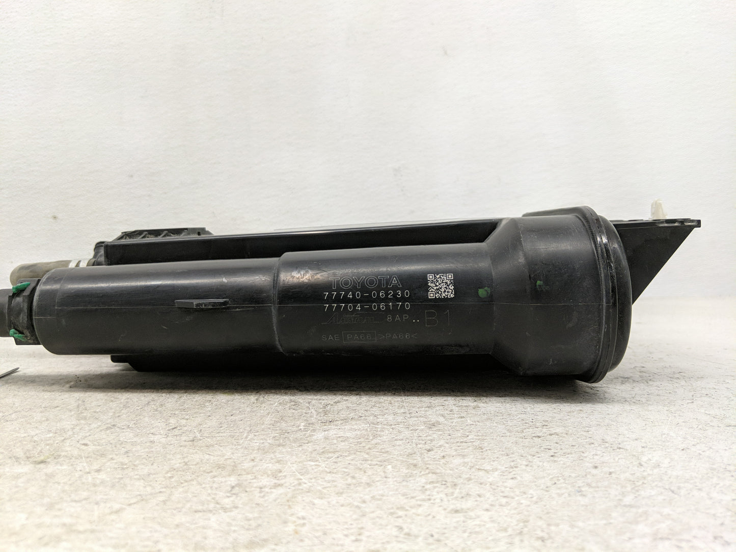 2018 Toyota Camry Fuel Vapor Charcoal Canister - Oemusedautoparts1.com