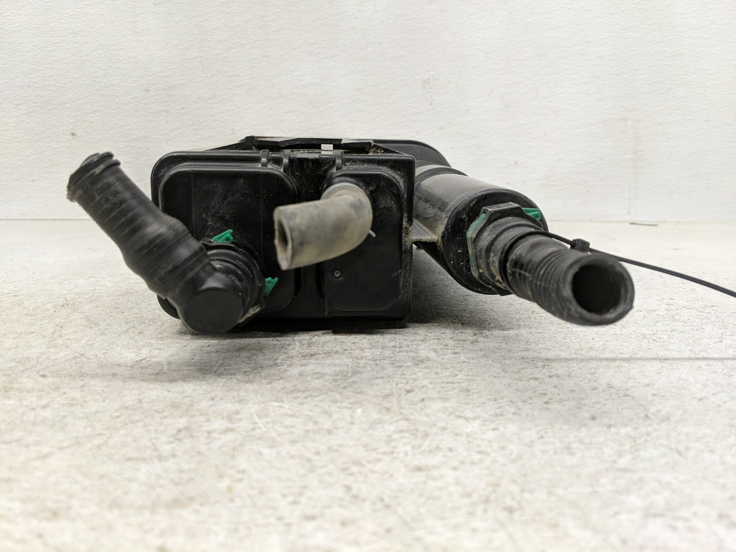 2018 Toyota Camry Fuel Vapor Charcoal Canister - Oemusedautoparts1.com