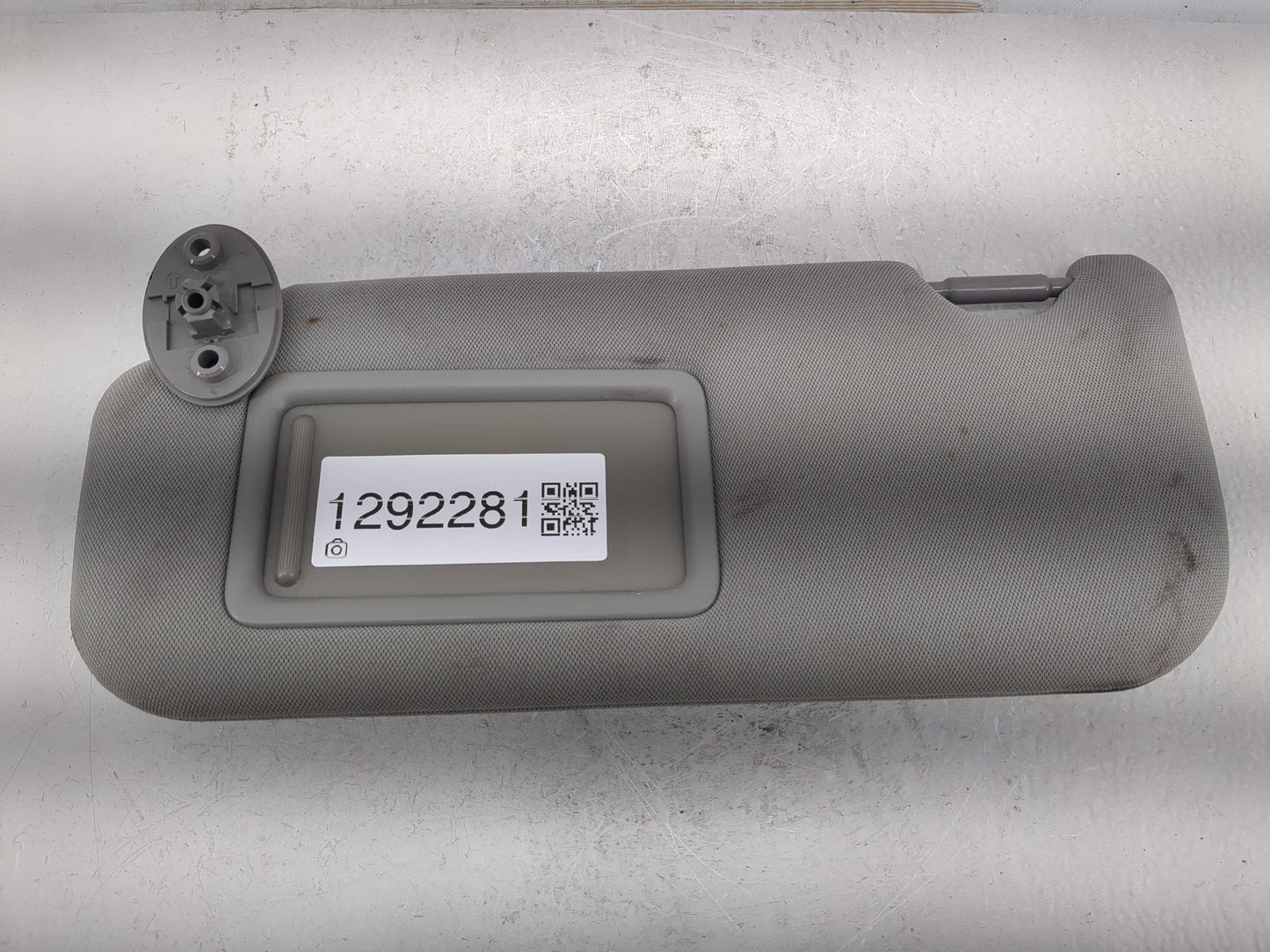 2018-2022 Toyota Camry Sun Visor Shade Replacement Passenger Right Mirror Fits Fits 2018 2019 2020 2021 2022 OEM Used Auto P