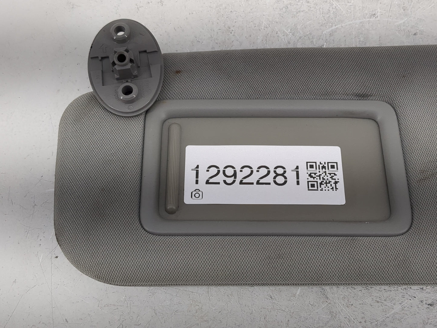 2018-2022 Toyota Camry Sun Visor Shade Replacement Passenger Right Mirror Fits Fits 2018 2019 2020 2021 2022 OEM Used Auto P