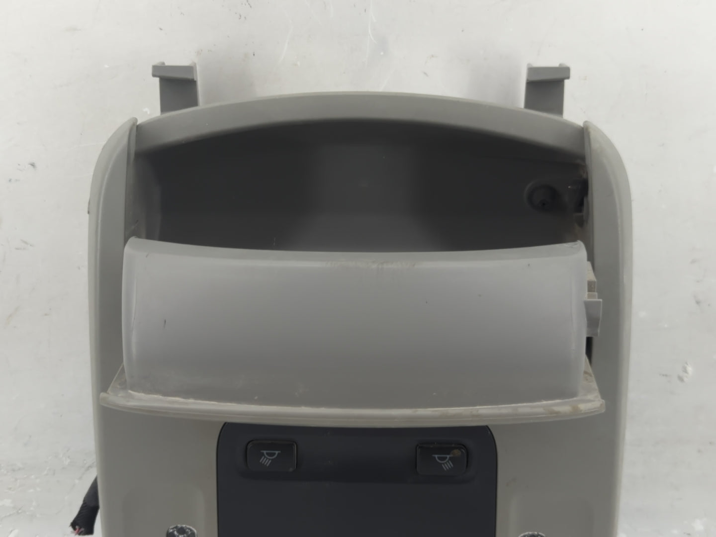 2018 Toyota Camry Overhead Roof Console - Oemusedautoparts1.com