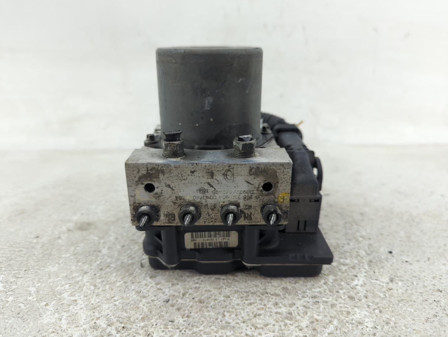 2018-2020 Toyota Camry ABS Pump Control Module Replacement P/N:44540-06241 Fits Fits 2018 2019 2020 OEM Used Auto Parts - Oe