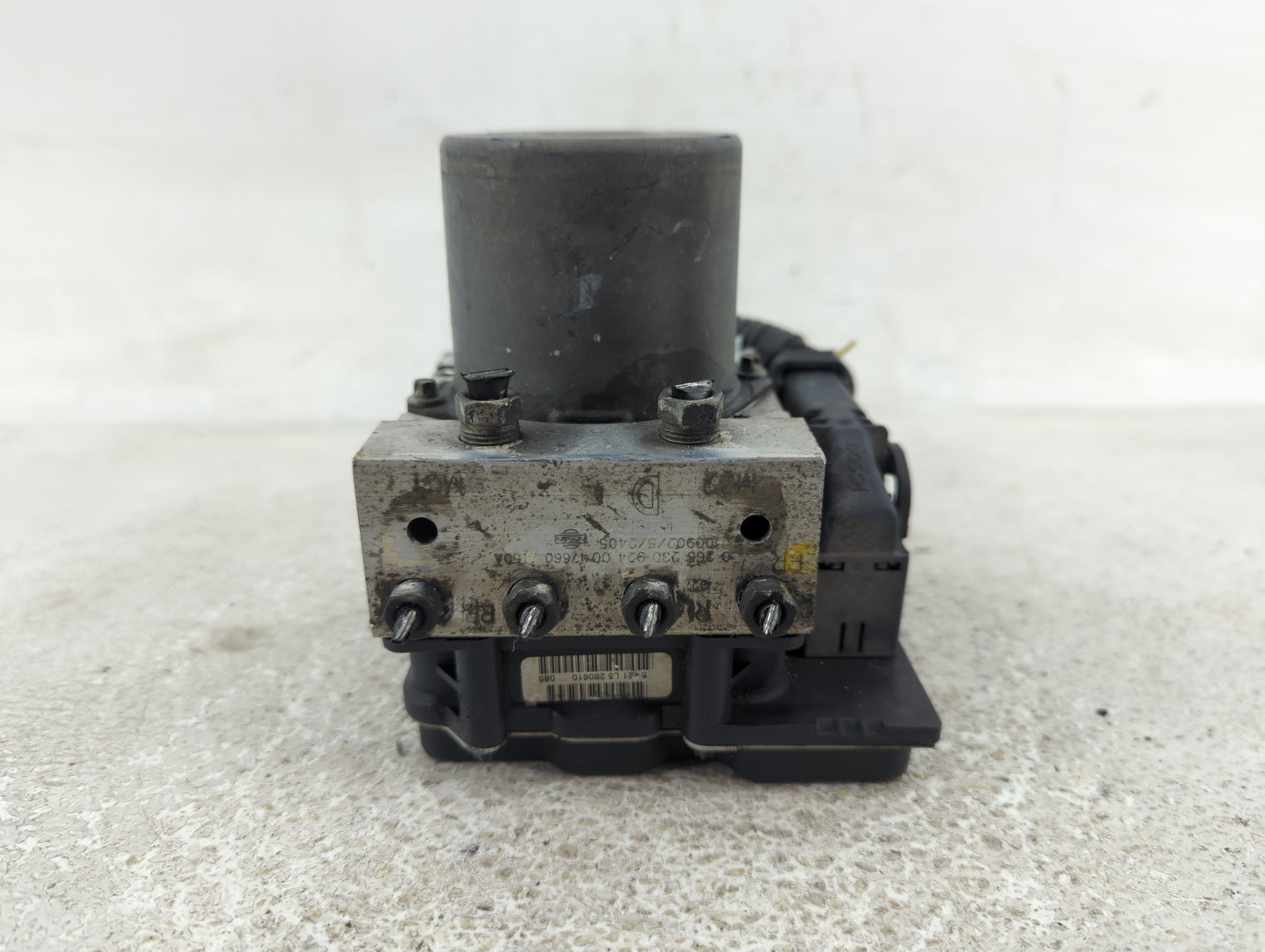 2018-2020 Toyota Camry ABS Pump Control Module Replacement P/N:44540-06241 Fits Fits 2018 2019 2020 OEM Used Auto Parts - Oe