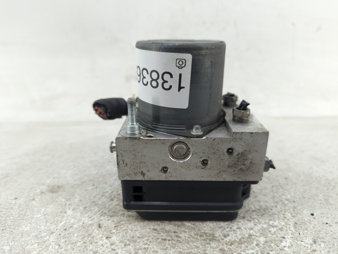2018-2020 Toyota Camry ABS Pump Control Module Replacement P/N:44540-06241 Fits Fits 2018 2019 2020 OEM Used Auto Parts - Oe