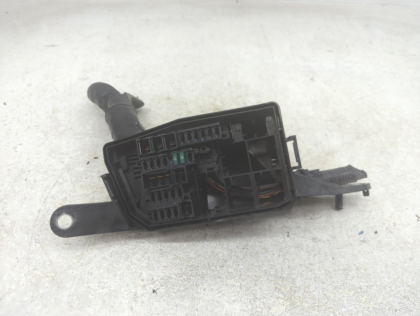 2018-2022 Toyota Camry Fusebox Fuse Box Panel Relay Module Fits Fits 2018 2019 2020 2021 2022 OEM Used Auto Parts - Oemuseda