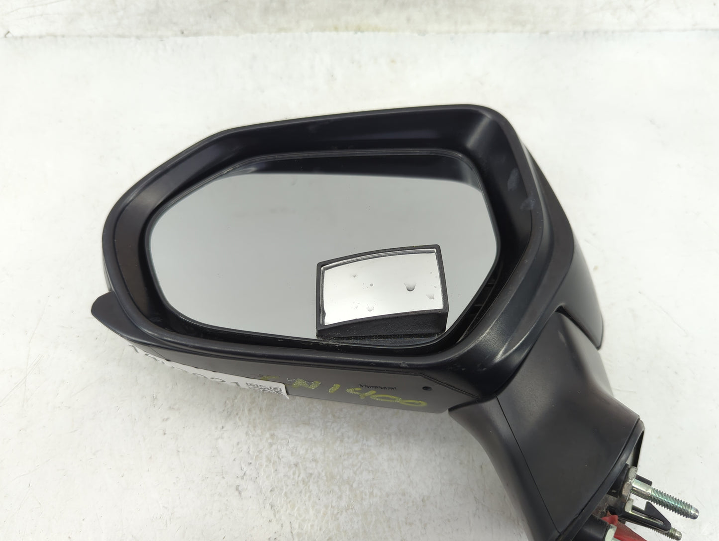 2018-2022 Toyota Camry Driver Side View Mirror - Left Door Mirror OEM Used - Oemusedautoparts1.com