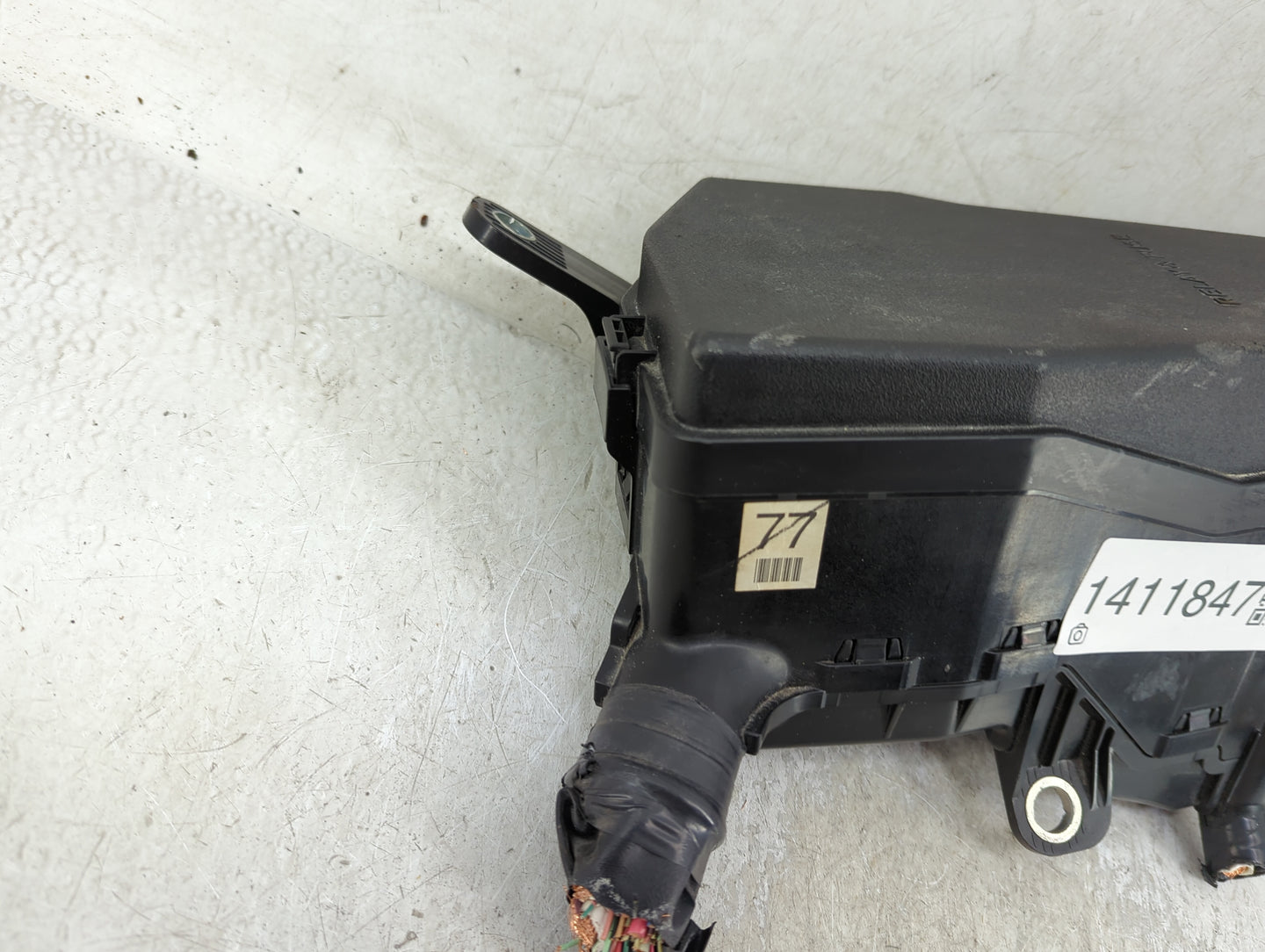 2018-2022 Toyota Camry Fusebox Fuse Box Panel Relay Module Fits Fits 2018 2019 2020 2021 2022 OEM Used Auto Parts - Oemuseda
