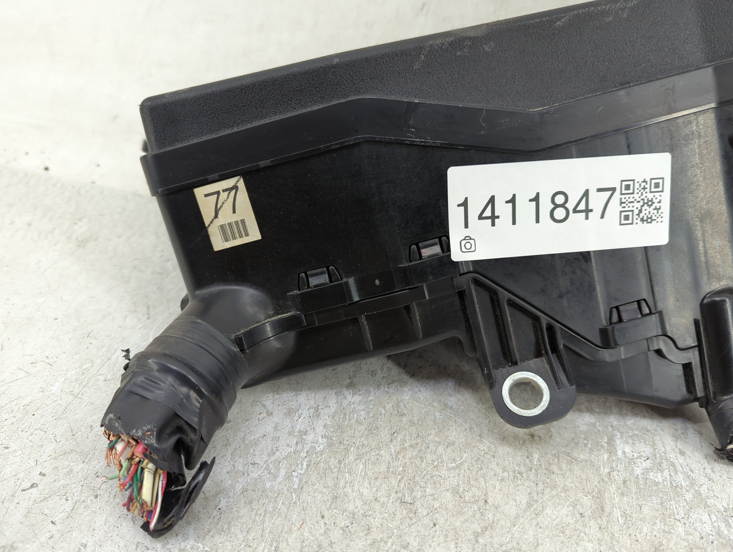 2018-2022 Toyota Camry Fusebox Fuse Box Panel Relay Module Fits Fits 2018 2019 2020 2021 2022 OEM Used Auto Parts - Oemuseda