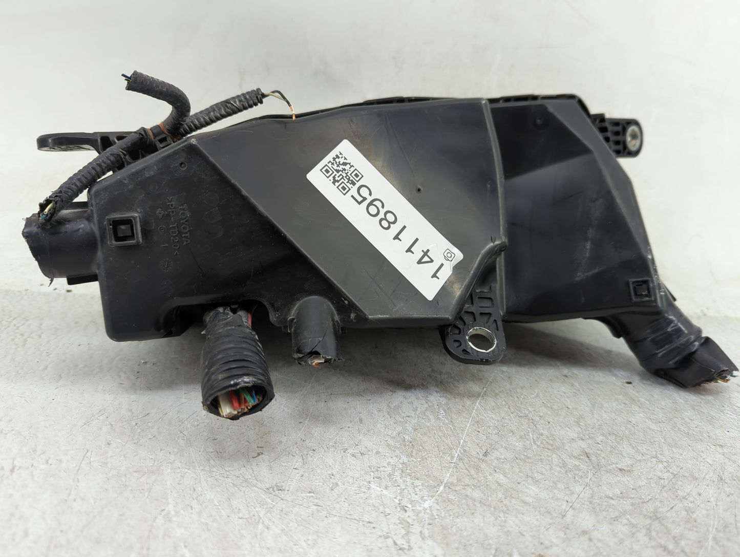 2018-2022 Toyota Camry Fusebox Fuse Box Panel Relay Module Fits Fits 2018 2019 2020 2021 2022 OEM Used Auto Parts - Oemuseda