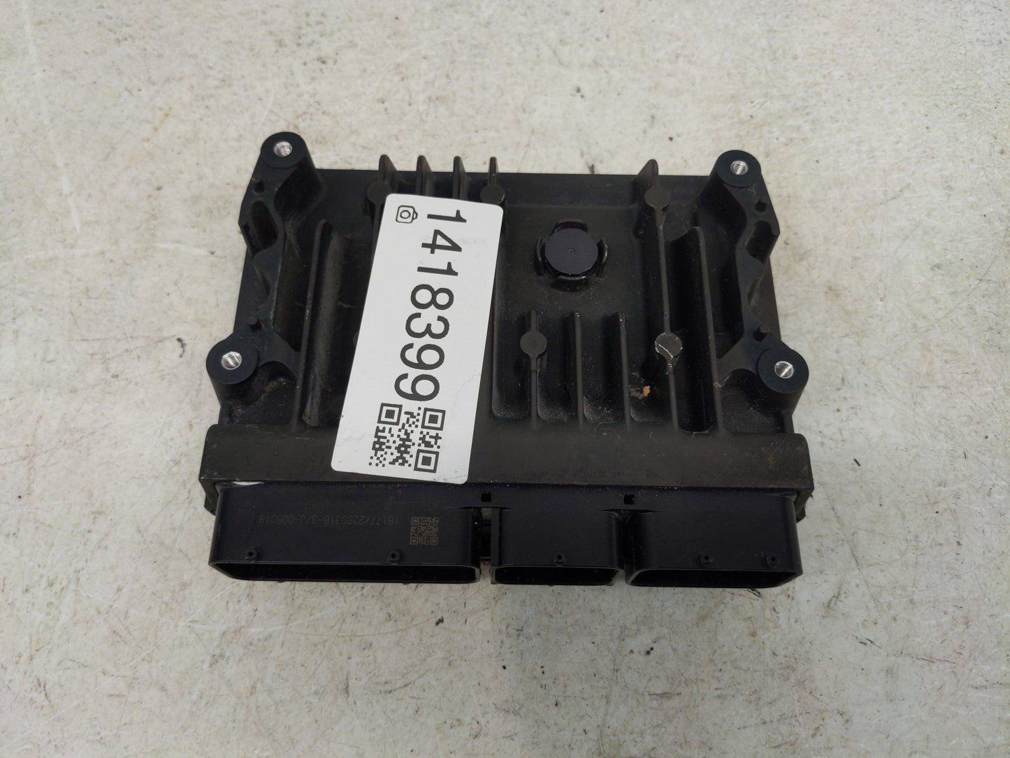 2018 Toyota Camry PCM Engine Control Computer ECU ECM PCU OEM P/N:TN276300-1790 89661-06X56 Fits OEM Used Auto Parts - Oemus
