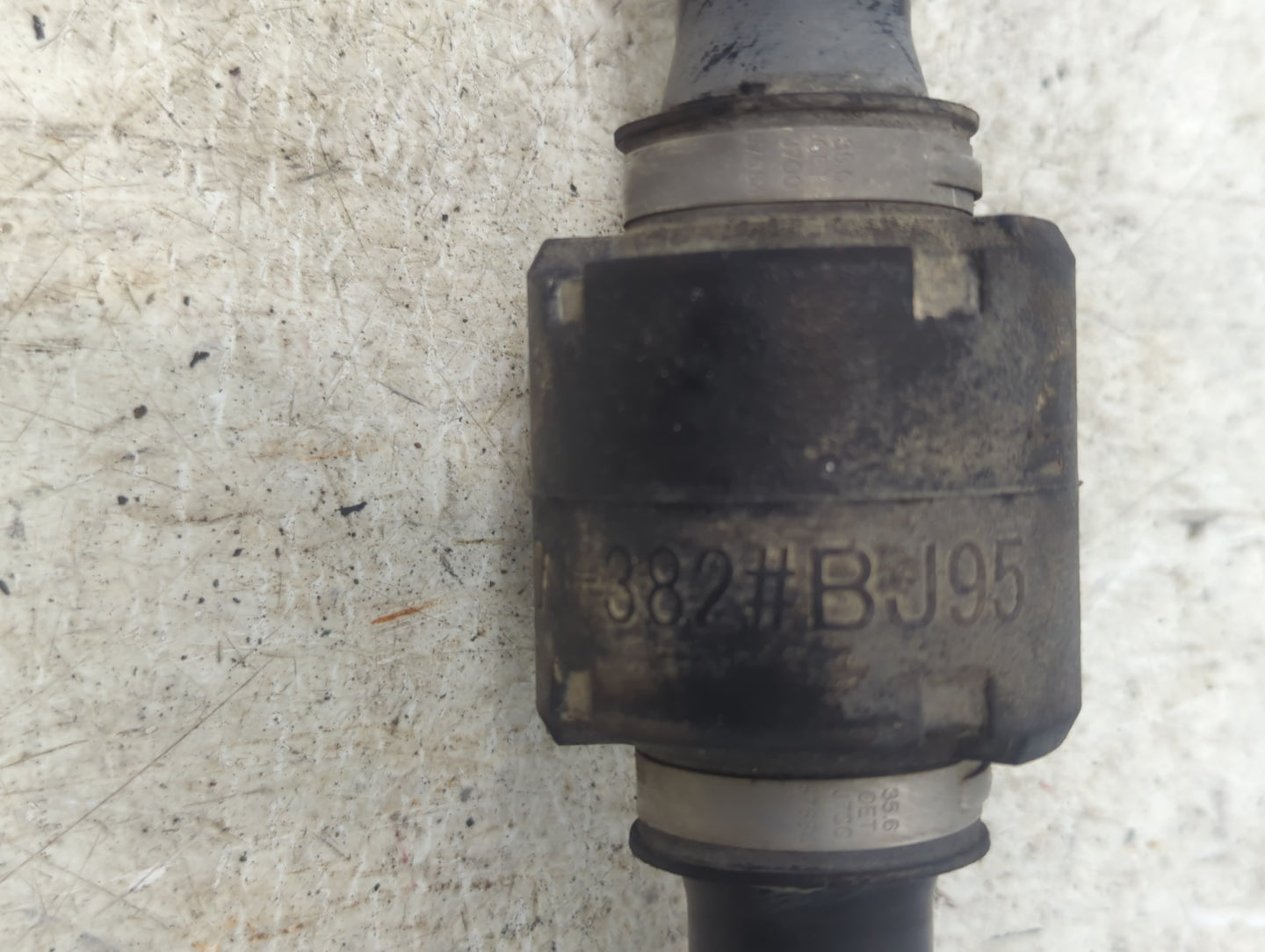 2018-2022 Toyota Camry Axle Shaft Front Driver Cv C/v 1428940 - Oemusedautoparts1.com