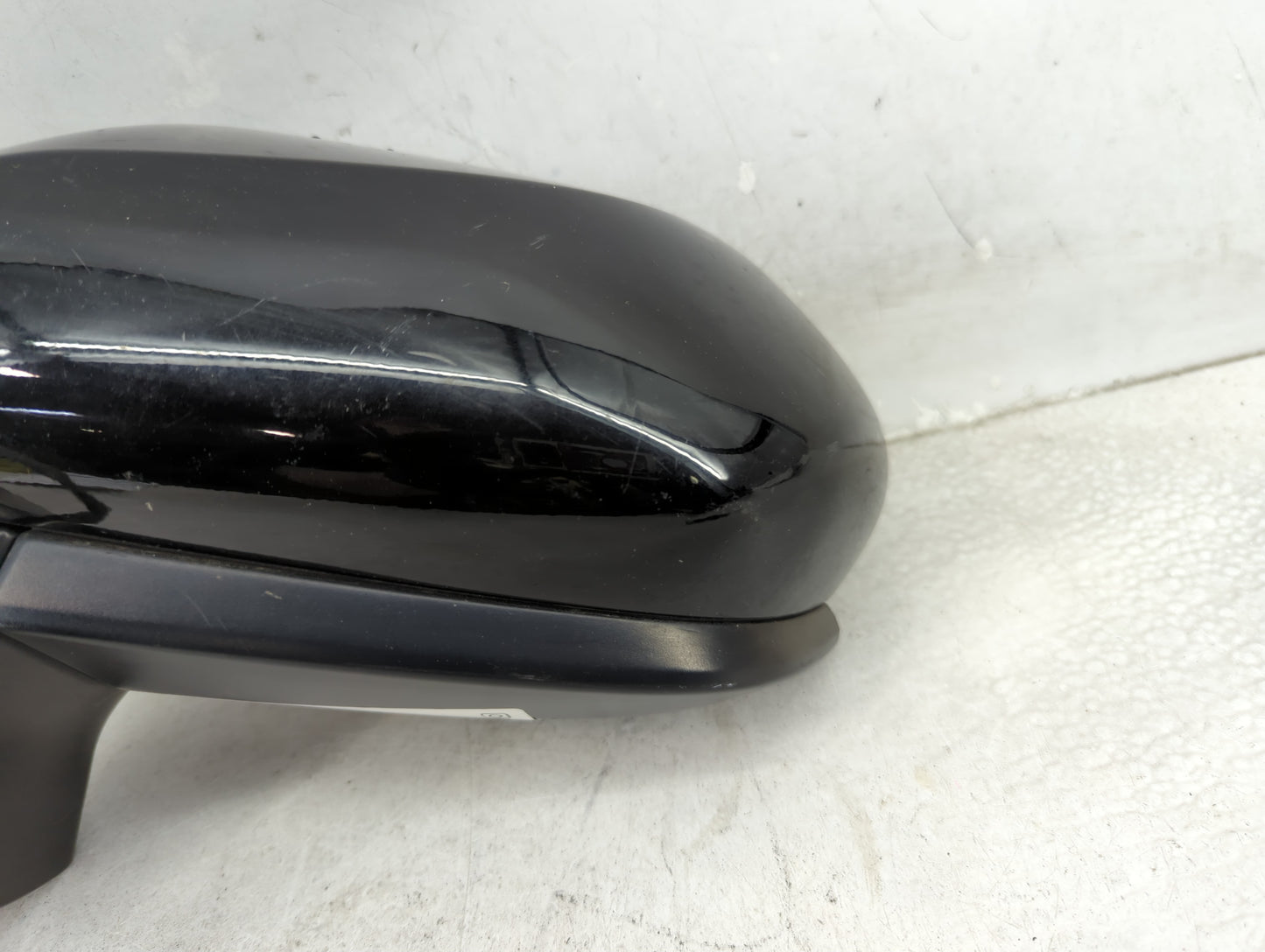 2018-2022 Toyota Camry Driver Side View Mirror - Left Door Mirror OEM Used - Oemusedautoparts1.com