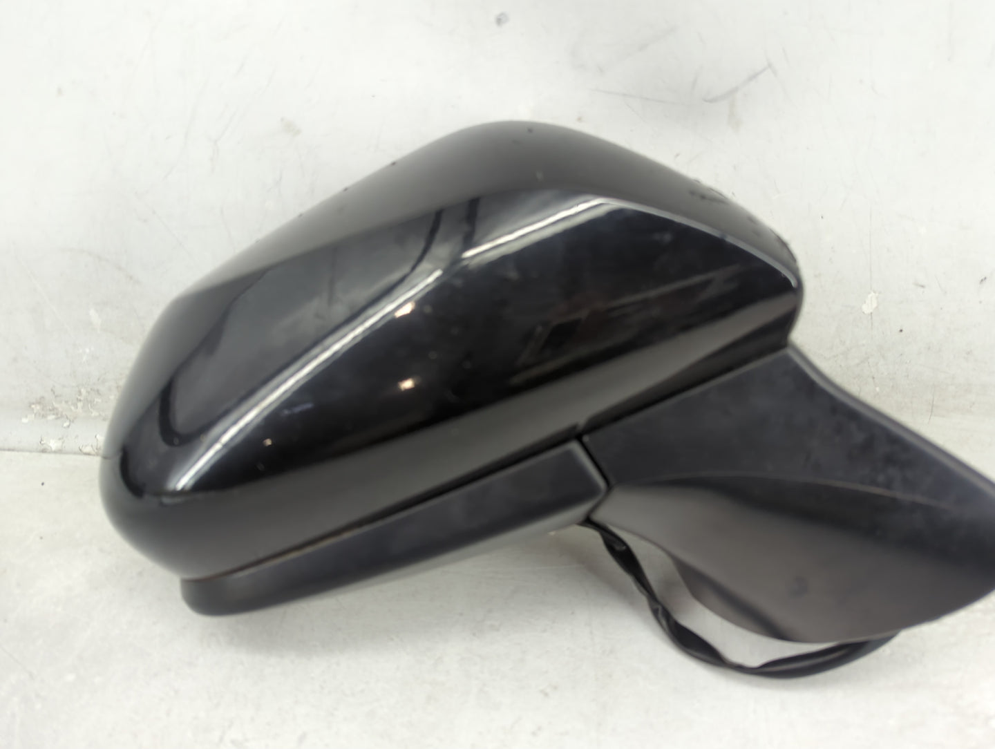 2018-2022 Toyota Camry Passenger Side View Mirror - Right Door Mirror OEM Used - Oemusedautoparts1.com