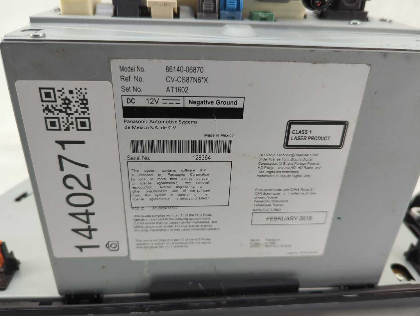 2018 Toyota Camry Radio AM FM Cd Player Receiver Replacement P/N:86140-06870 Fits OEM Used Auto Parts - Oemusedautoparts1.co