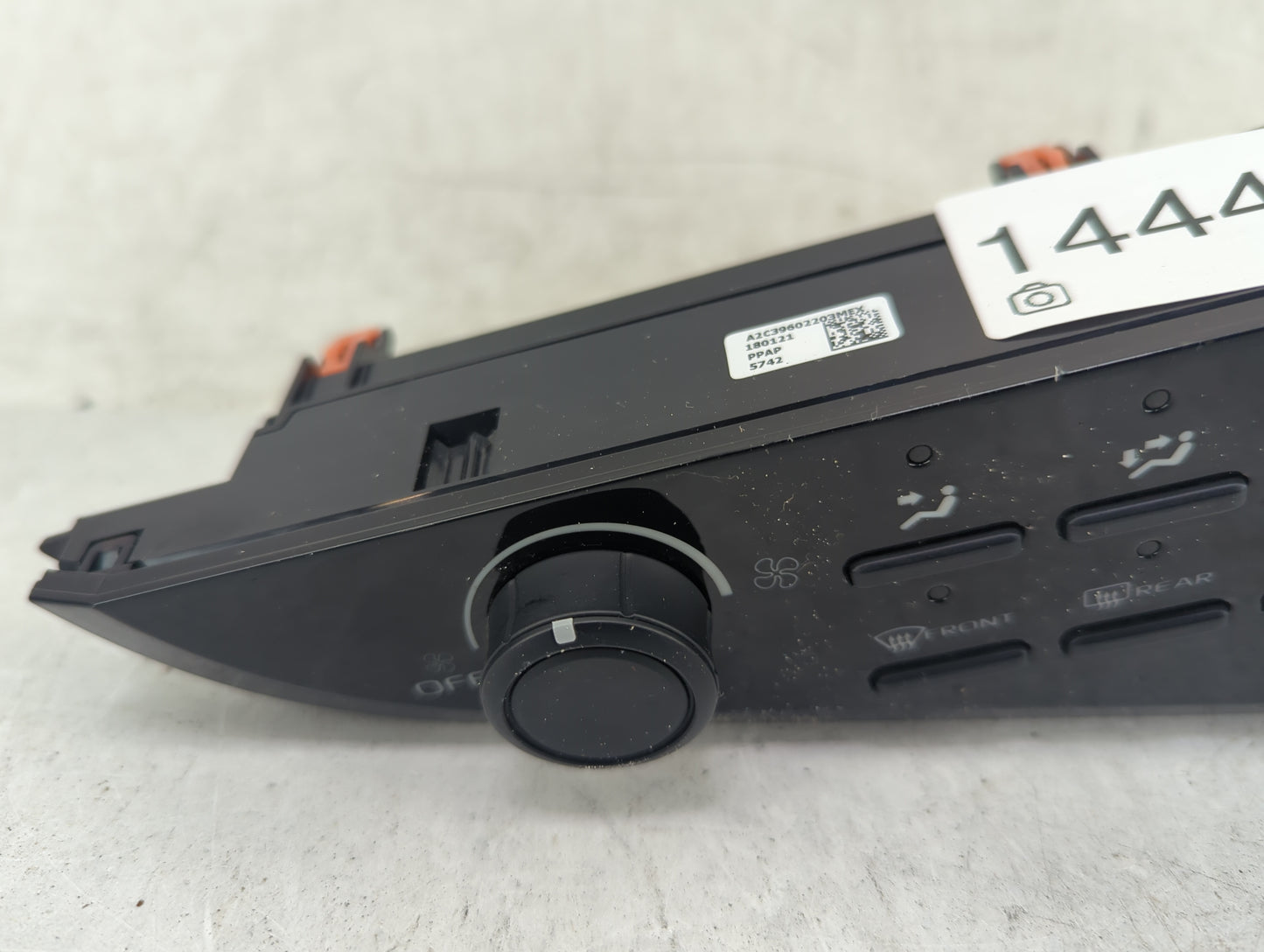 2018-2022 Toyota Camry Climate Control Module Temperature AC/Heater Replacement P/N:55900-06470 A2C39604406 Fits OEM Used Au
