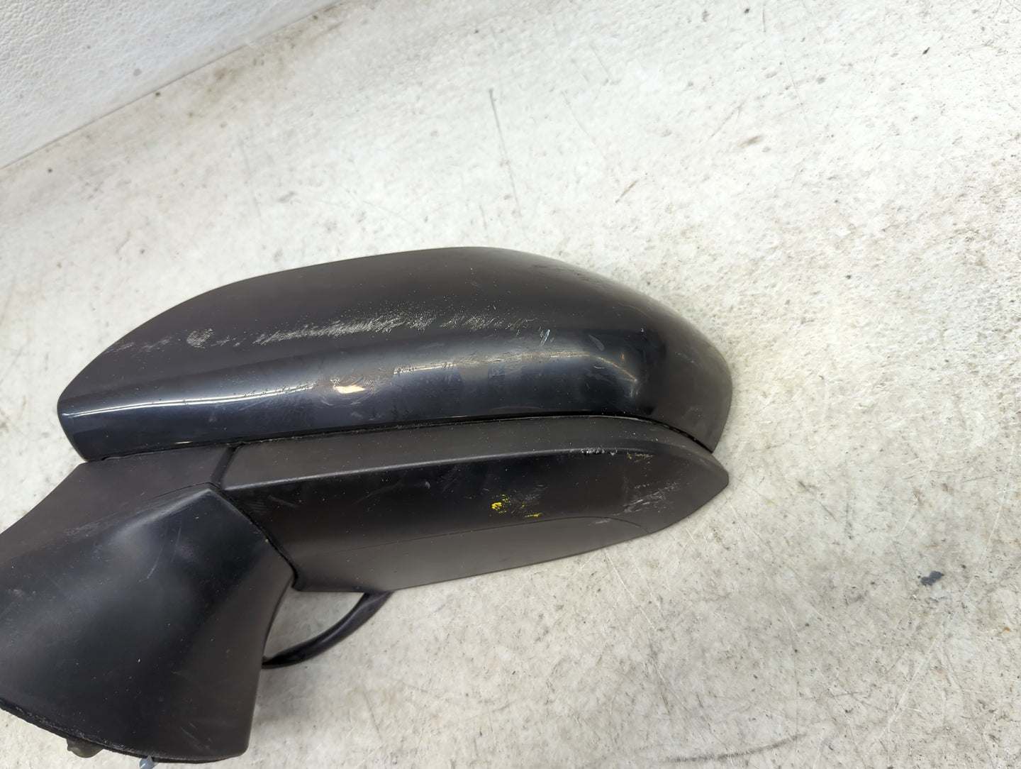 2018-2022 Toyota Camry Driver Side View Mirror - Left Door Mirror OEM Used - Oemusedautoparts1.com