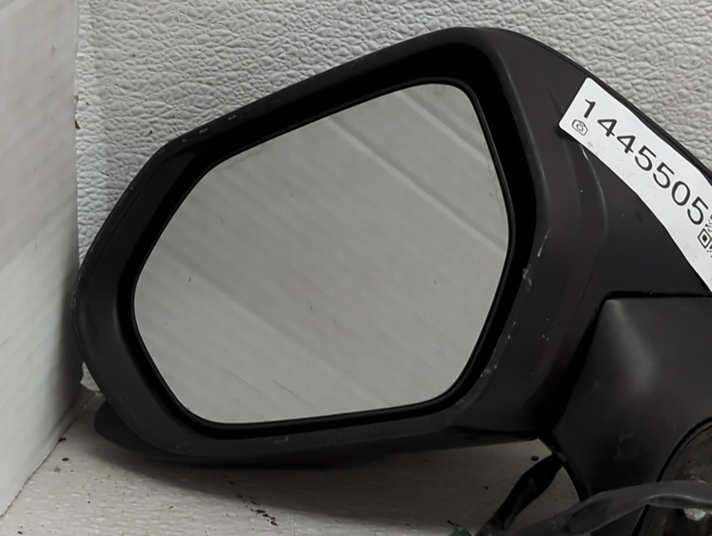 2018-2022 Toyota Camry Driver Side View Mirror - Left Door Mirror OEM Used - Oemusedautoparts1.com