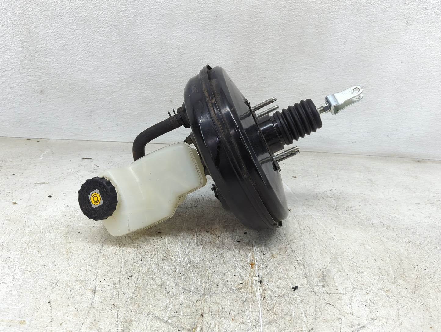2018 Toyota Camry Power Brake Booster Oem - Oemusedautoparts1.com