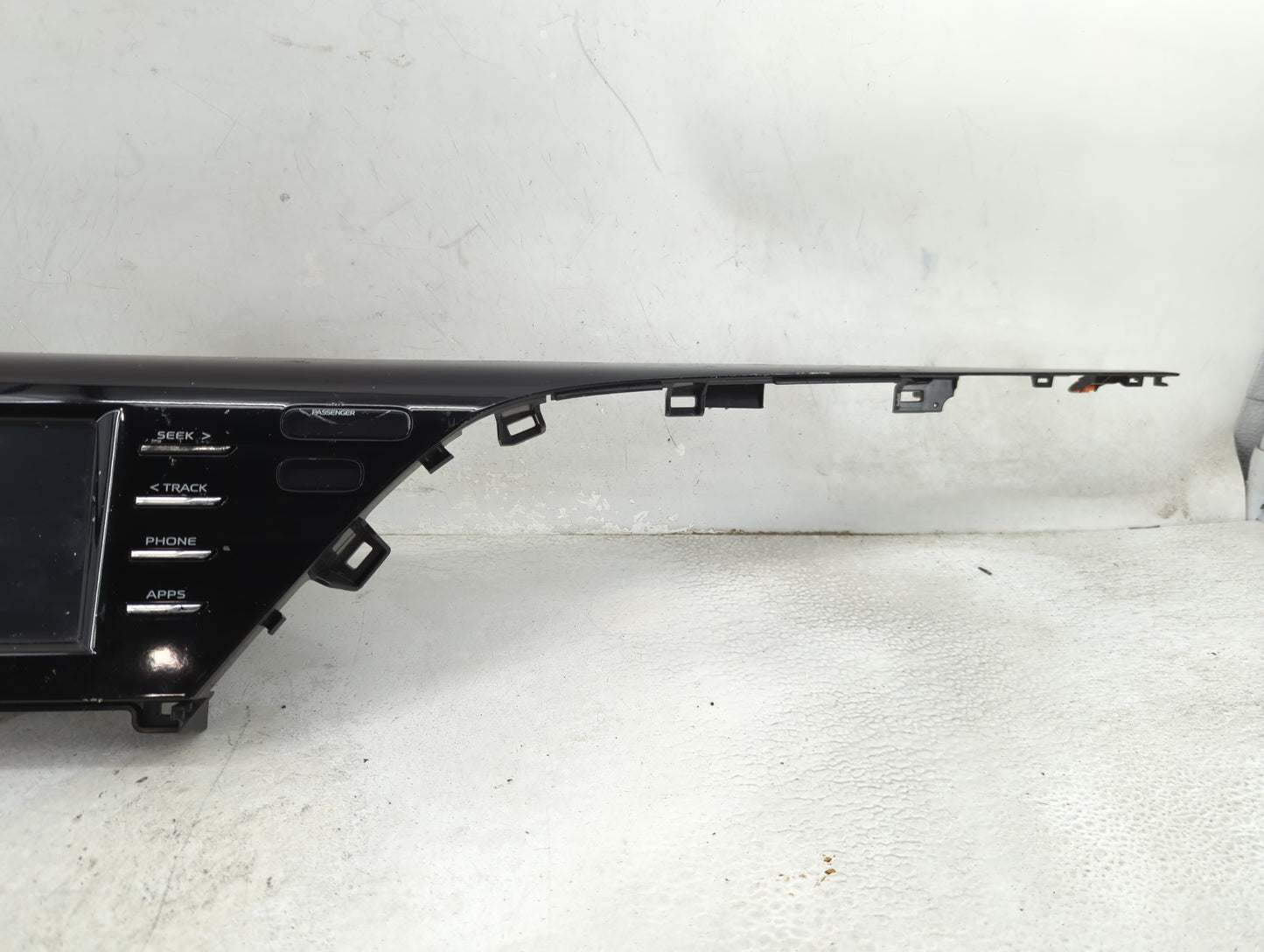 2018-2019 Toyota Camry Information Display Screen - Oemusedautoparts1.com