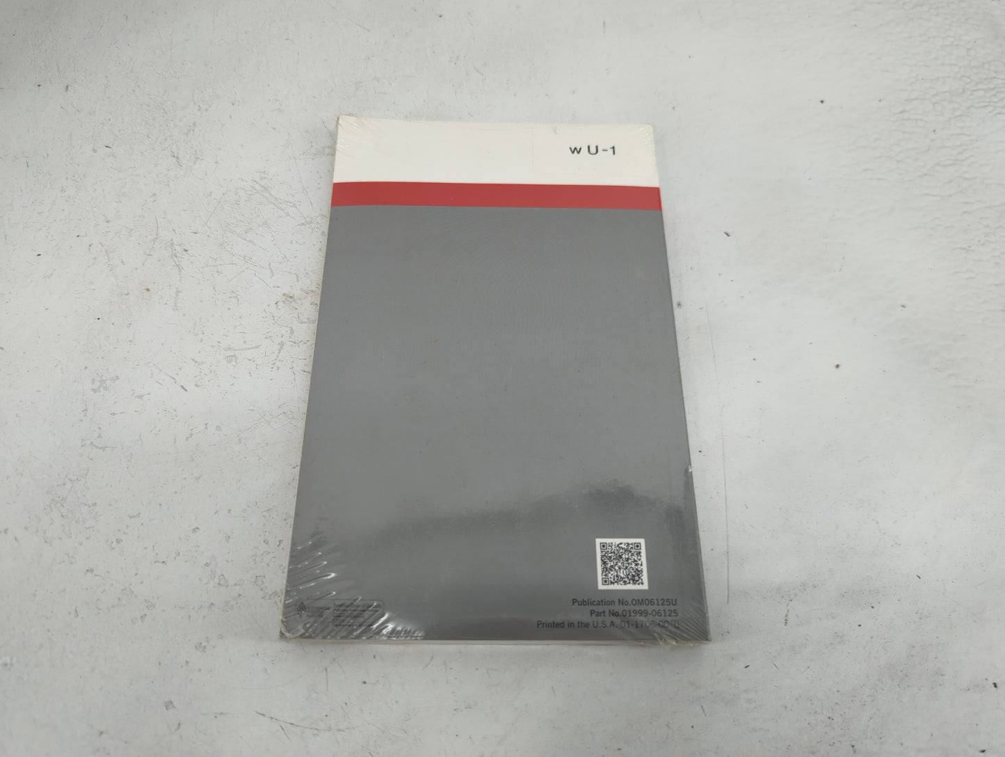 2018 Toyota Camry Owners Manual Book Guide P/N:OM06125U 01999-06125 OEM Used Auto Parts - Oemusedautoparts1.com