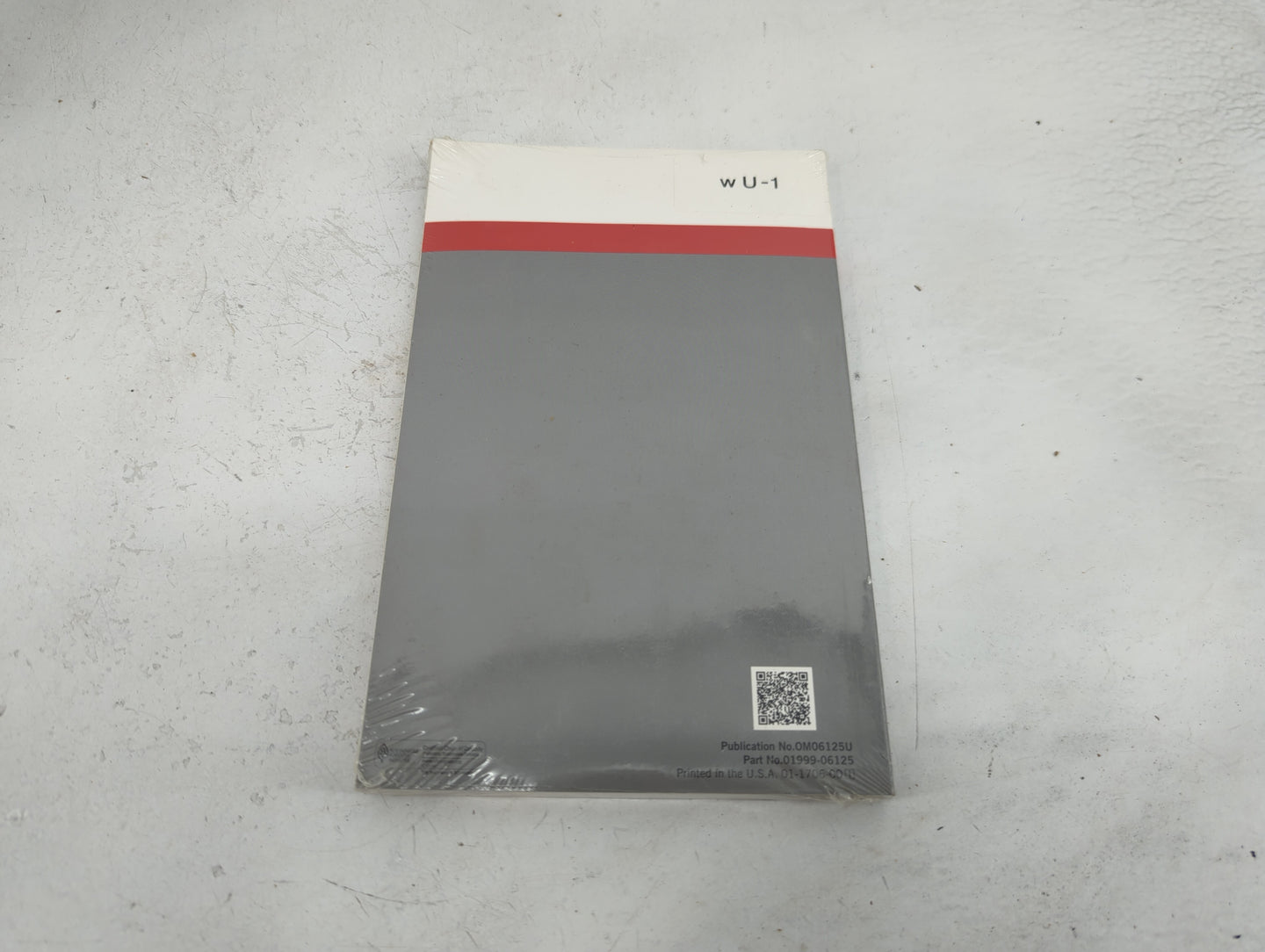 2018 Toyota Camry Owners Manual Book Guide P/N:OM06125U 01999-06125 OEM Used Auto Parts - Oemusedautoparts1.com