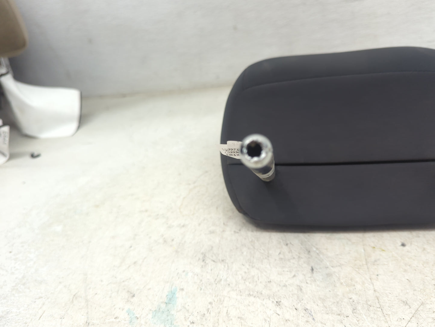 2018 Toyota Camry Headrest Head Rest Front Driver Passenger Seat Fits OEM Used Auto Parts - Oemusedautoparts1.com