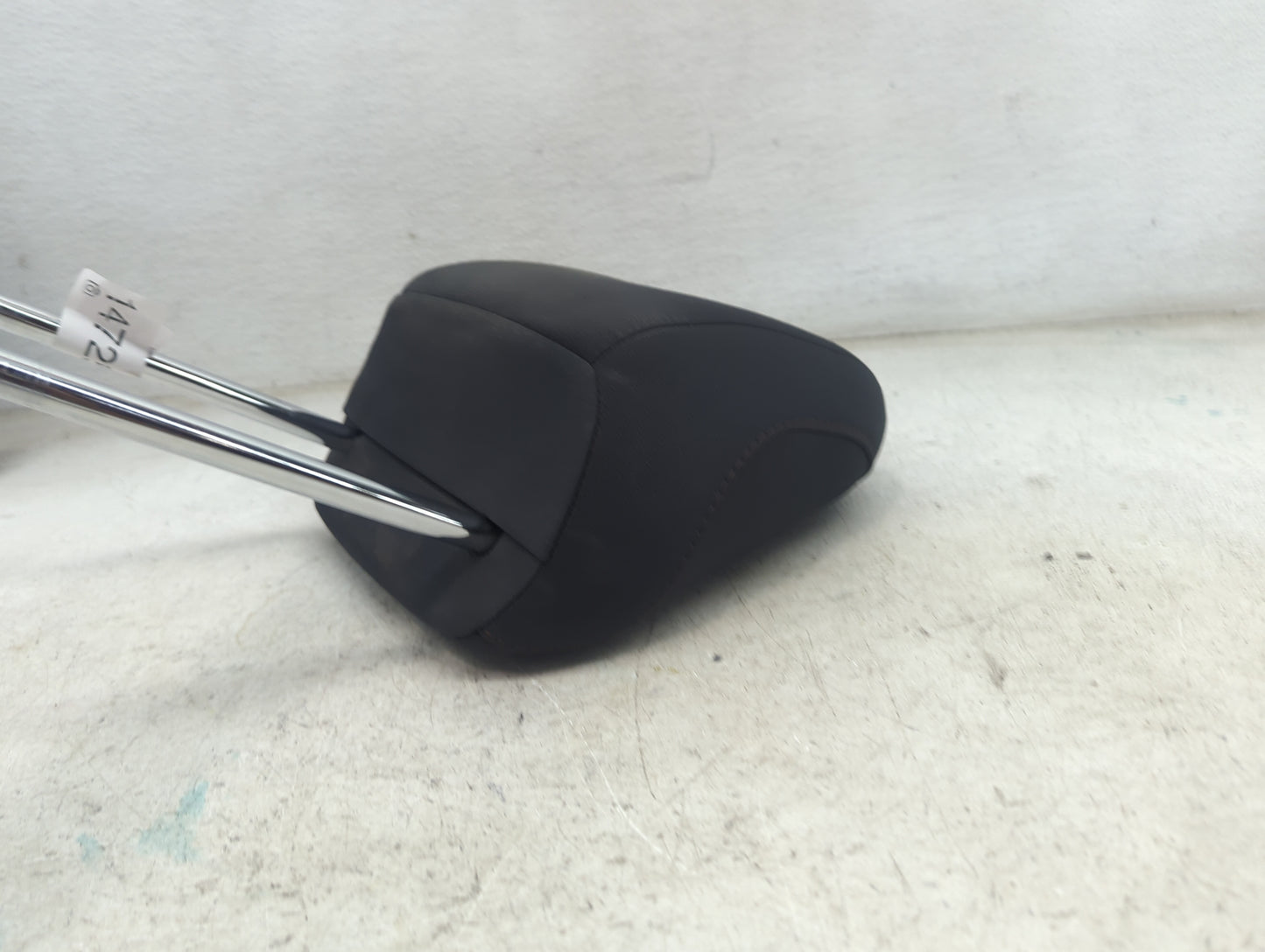 2018 Toyota Camry Headrest Head Rest Front Driver Seat Black 1472533 - Oemusedautoparts1.com