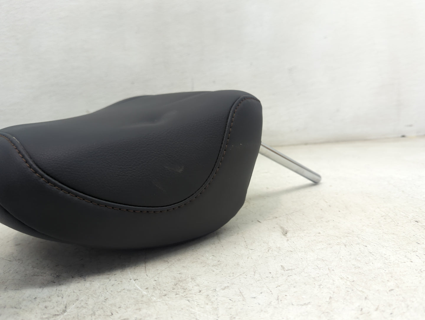 2018 Toyota Camry Headrest Head Rest Front Driver Passenger Seat Fits OEM Used Auto Parts - Oemusedautoparts1.com