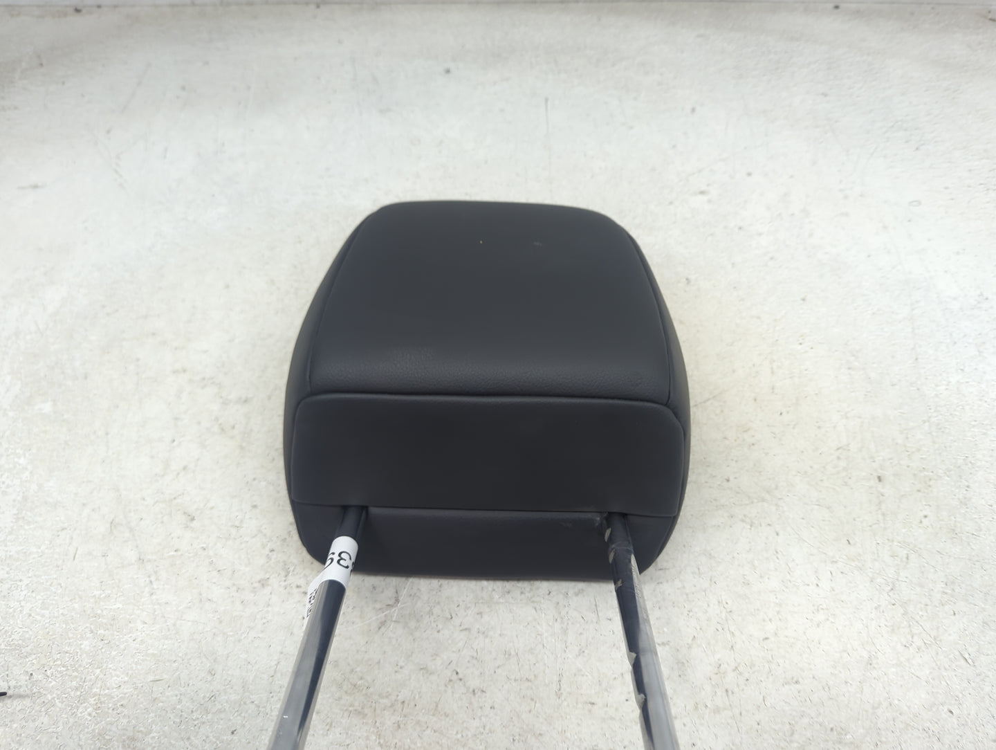 2018 Toyota Camry Headrest Head Rest Front Driver Seat Black 1473395 - Oemusedautoparts1.com