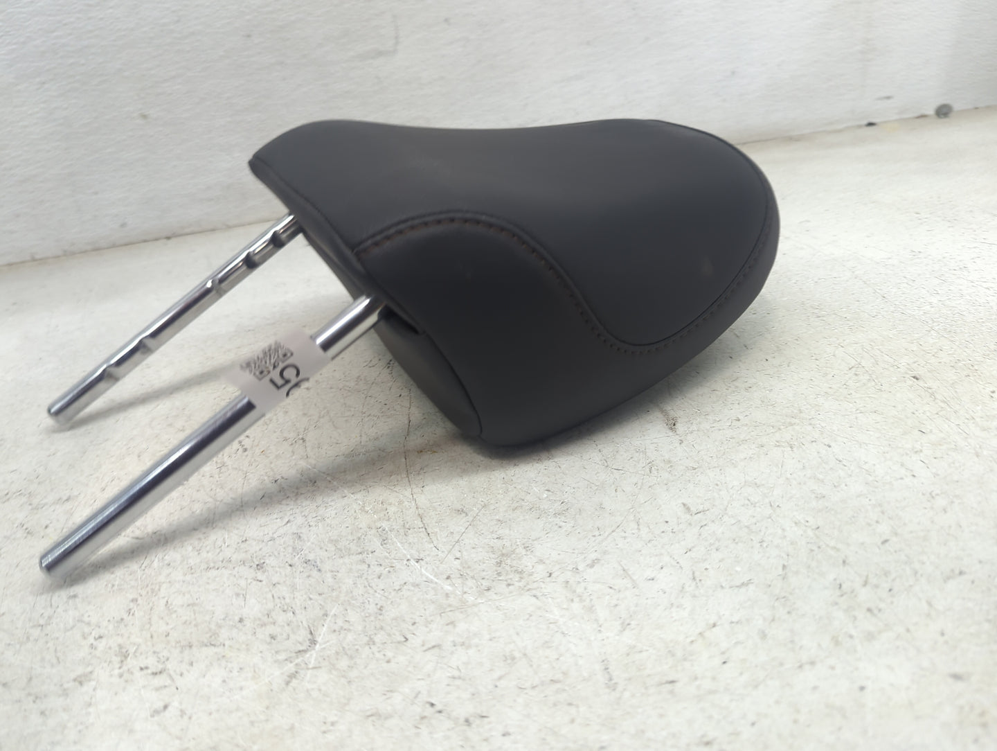 2018 Toyota Camry Headrest Head Rest Front Driver Seat Black 1473395 - Oemusedautoparts1.com
