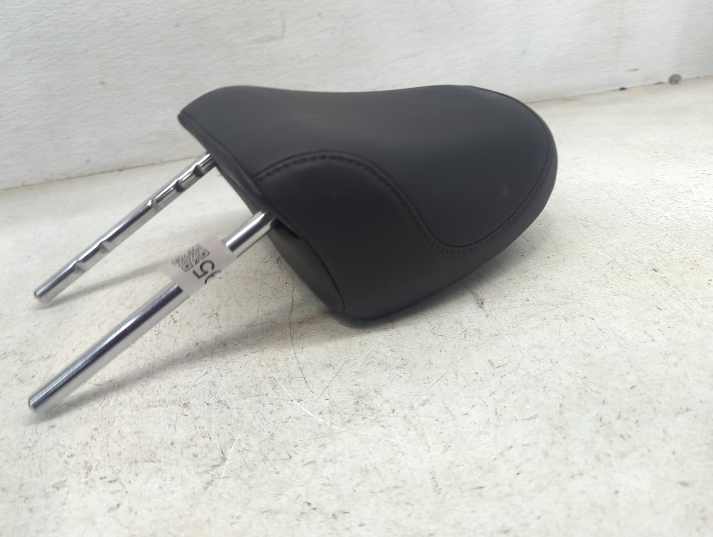 2018 Toyota Camry Headrest Head Rest Front Driver Seat Black 1473395 - Oemusedautoparts1.com