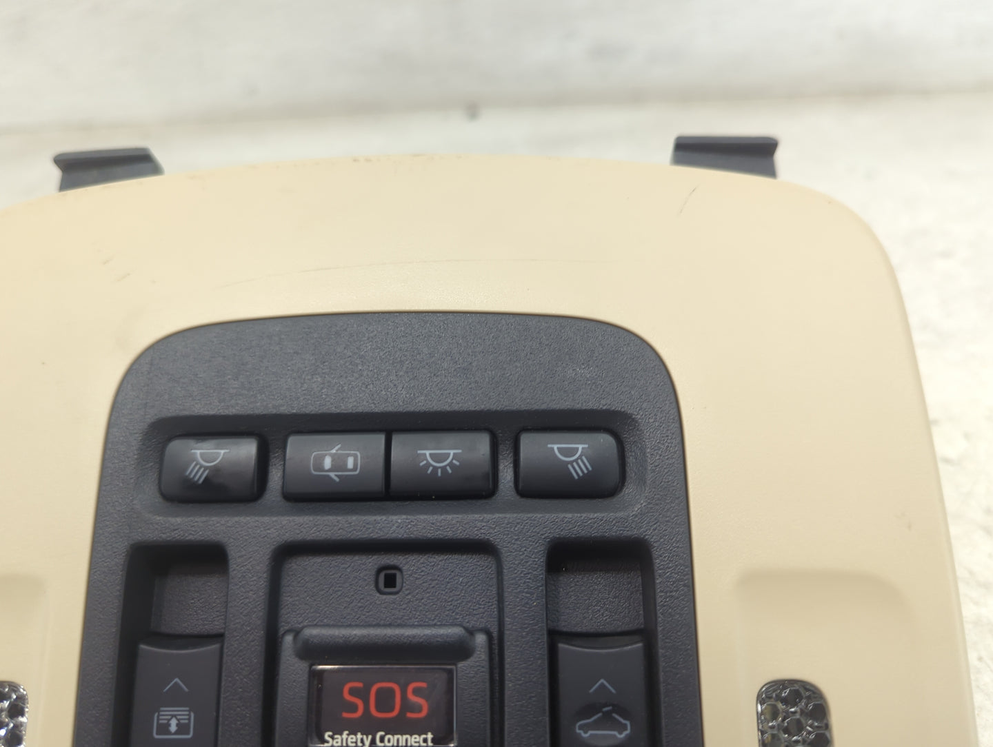 2018 Toyota Camry Overhead Roof Console Tan - Oemusedautoparts1.com