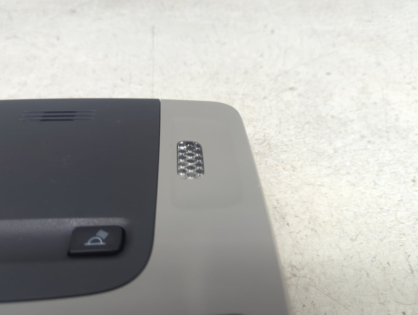2018 Toyota Camry Overhead Roof Console Gray - Oemusedautoparts1.com