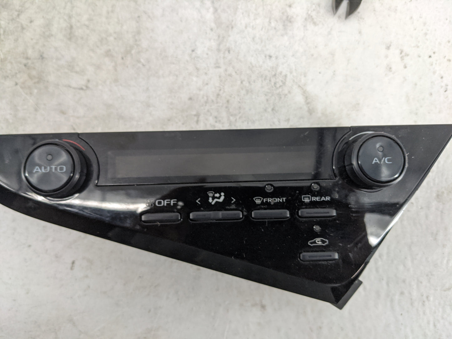 2018-2022 Toyota Camry Climate Control Module Temperature AC/Heater Replacement P/N:55900-06480 A2C39604206 Fits OEM Used Au