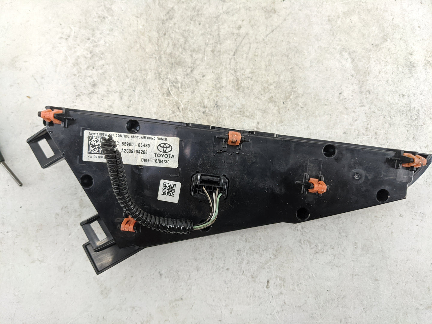 2018-2022 Toyota Camry Climate Control Module Temperature AC/Heater Replacement P/N:55900-06480 A2C39604206 Fits OEM Used Au