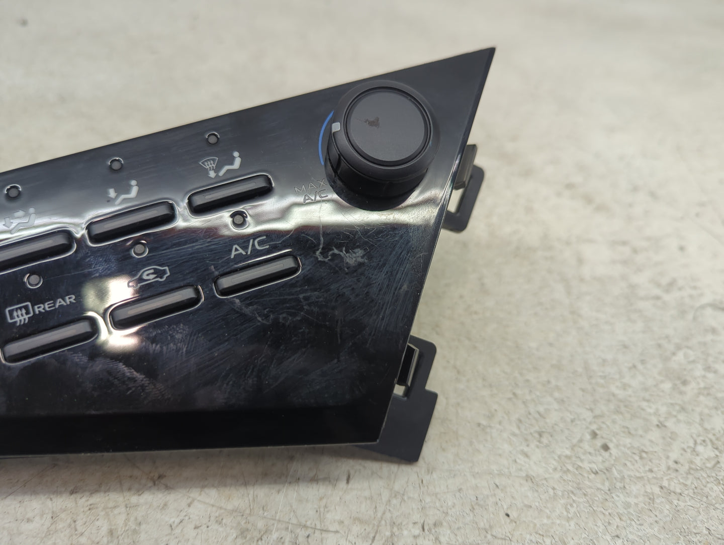 2018-2022 Toyota Camry Climate Control Module Temperature AC/Heater Replacement P/N:A2C39602203MEX 55900-06470 Fits OEM Used